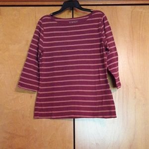 Simply Styled 3/4 Length Sleeve Top